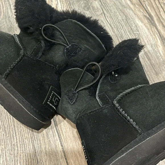 UGG Classic Black Fur-Lined Boots - Picture 3 of 4